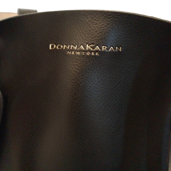 🎉SOLD ON MERCARI 🎉DKNY Tote Bag - Picture 3 of 8